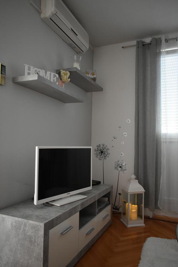Apartment Sunshine Near Bridge Zadar Exterior photo